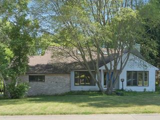 Foreclosed Home - 3208 DOUGLAS WOODS DR, 61802
