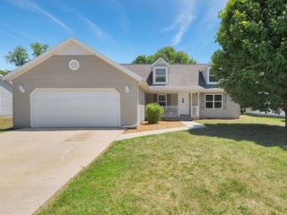 Foreclosed Home - 2604 SOMERSET DR, 61802