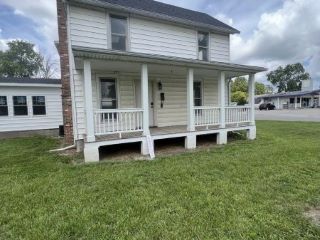 Foreclosed Home - 301 S MACON ST, 61813