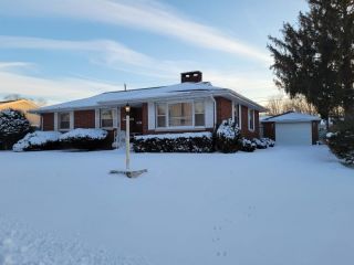 Foreclosed Home - 1211 GERTRUDE AVE, 61821
