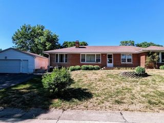 Foreclosed Home - 1416 MAYFAIR RD, 61821