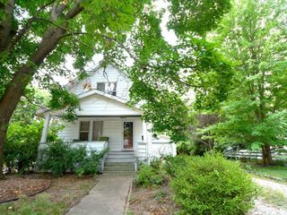Foreclosed Home - 1113 W WASHINGTON ST, 61821