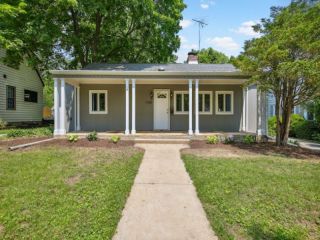 Foreclosed Home - 1208 W DANIEL ST, 61821