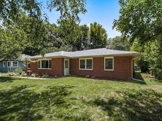 Foreclosed Home - 1617 SHERIDAN RD, 61821