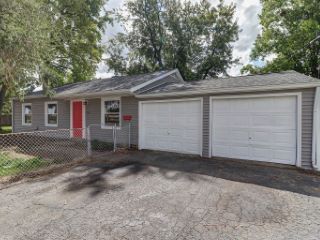 Foreclosed Home - 1911 DIANA AVE, 61821