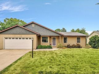 Foreclosed Home - 3108 LADUE DR, 61822