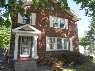 Foreclosed Home - 815 W Voorhees St, 61832