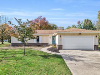 Foreclosed Home - 3200 SUNCREST DR, 61832