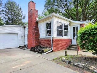 Foreclosed Home - 511 W 1ST ST, 61849