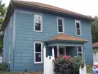 Foreclosed Home - 404 E OAK ST, 61853