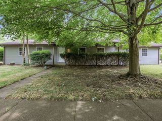 Foreclosed Home - 214 CLAYTON DR, 61853