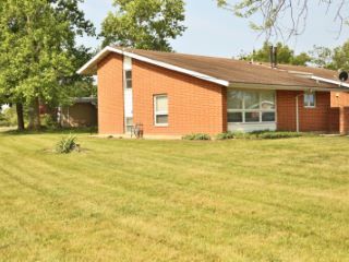 Foreclosed Home - 1434 FAIRWAY DR, 61866