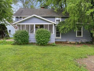 Foreclosed Home - 207 W MAIN ST, 61874