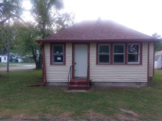 Foreclosed Home - 422 F ST, 61920