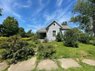 Foreclosed Home - 318 N INDIANA ST, 61924