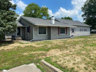Foreclosed Home - 8248 US HIGHWAY 36, 61929