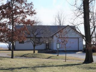 Foreclosed Home - 2735 E COUNTY ROAD 1425 N, 61942