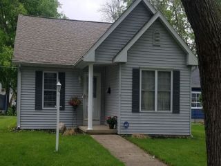 Foreclosed Home - 310 E PEMBROKE ST, 61953