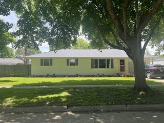 Foreclosed Home - 205 E ENSEY ST, 61953