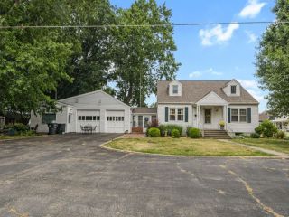 Foreclosed Home - 605 S INDIANA ST, 61953
