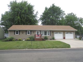 Foreclosed Home - 902 BEECHER DR, 61953