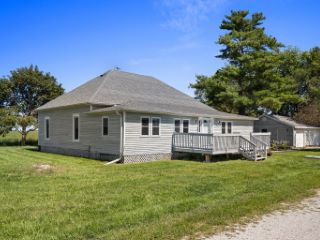 Foreclosed Home - 128 N COUNTY ROAD 1600 E, 61956