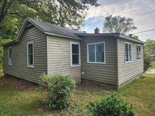 Foreclosed Home - 2201 ELIZABETH ST, 62002