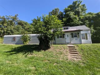 Foreclosed Home - 701 GRAND AVE, 62002