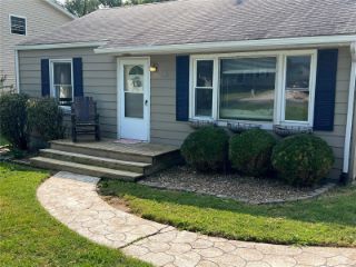 Foreclosed Home - 555 MAPLE ST, 62024