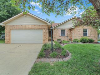 Foreclosed Home - 1710 MEADOW LN, 62025