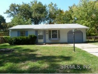 Foreclosed Home - 5206 PINE RIDGE DR, 62035