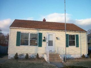 Foreclosed Home - 2653 E 28TH ST, 62040