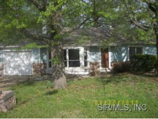 Foreclosed Home - 2702 CENTER ST, 62040
