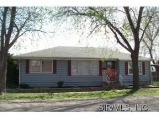 Foreclosed Home - 2602 E 28TH ST, 62040