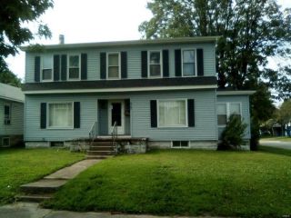 Foreclosed Home - 2702 E 24th St, 62040