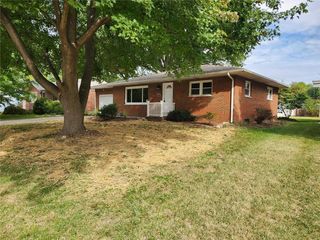 Foreclosed Home - 1637 LINDELL BLVD, 62040