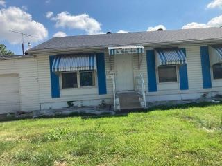 Foreclosed Home - 116 WILSON PARK LN, 62040
