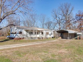 Foreclosed Home - 170 GALLINIPPER RD, 62047