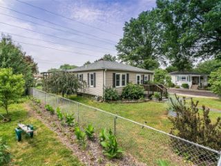 Foreclosed Home - 201 S MARKET ST, 62048
