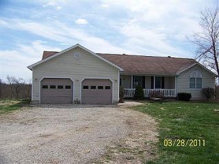 Foreclosed Home - 30987 BOWMAN STATION RD, 62052