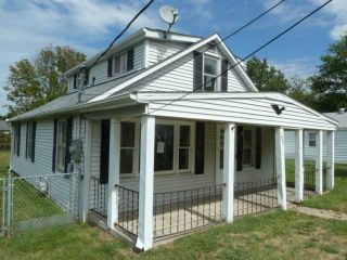 Foreclosed Home - 1003 W MULBERRY ST, 62052