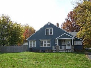 Foreclosed Home - 110 HOLLOW AVE, 62052