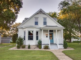 Foreclosed Home - 315 E ARCH ST, 62052
