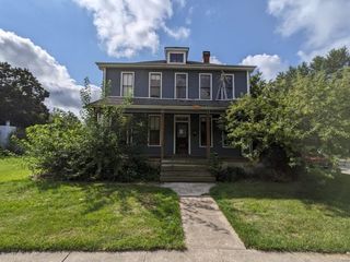 Foreclosed Home - 408 W PEARL ST, 62052
