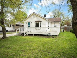 Foreclosed Home - 1215 N ILLINOIS AVE, 62056