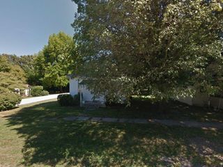Foreclosed Home - 726 N LOCUST ST, 62056