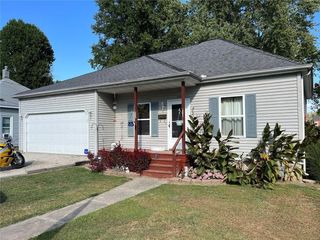 Foreclosed Home - 1112 N HARRISON ST, 62056