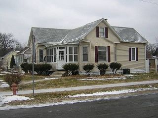 Foreclosed Home - 201 W 3RD NORTH ST, 62069
