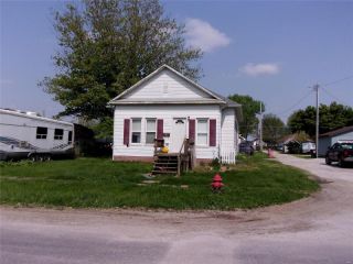 Foreclosed Home - 627 SANFORD AVE, 62075