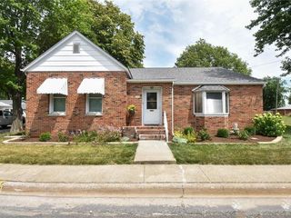 Foreclosed Home - 229 W HENRY ST, 62088